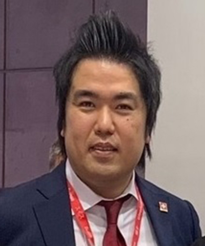 小山 勇 氏